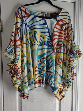 Multi-color top